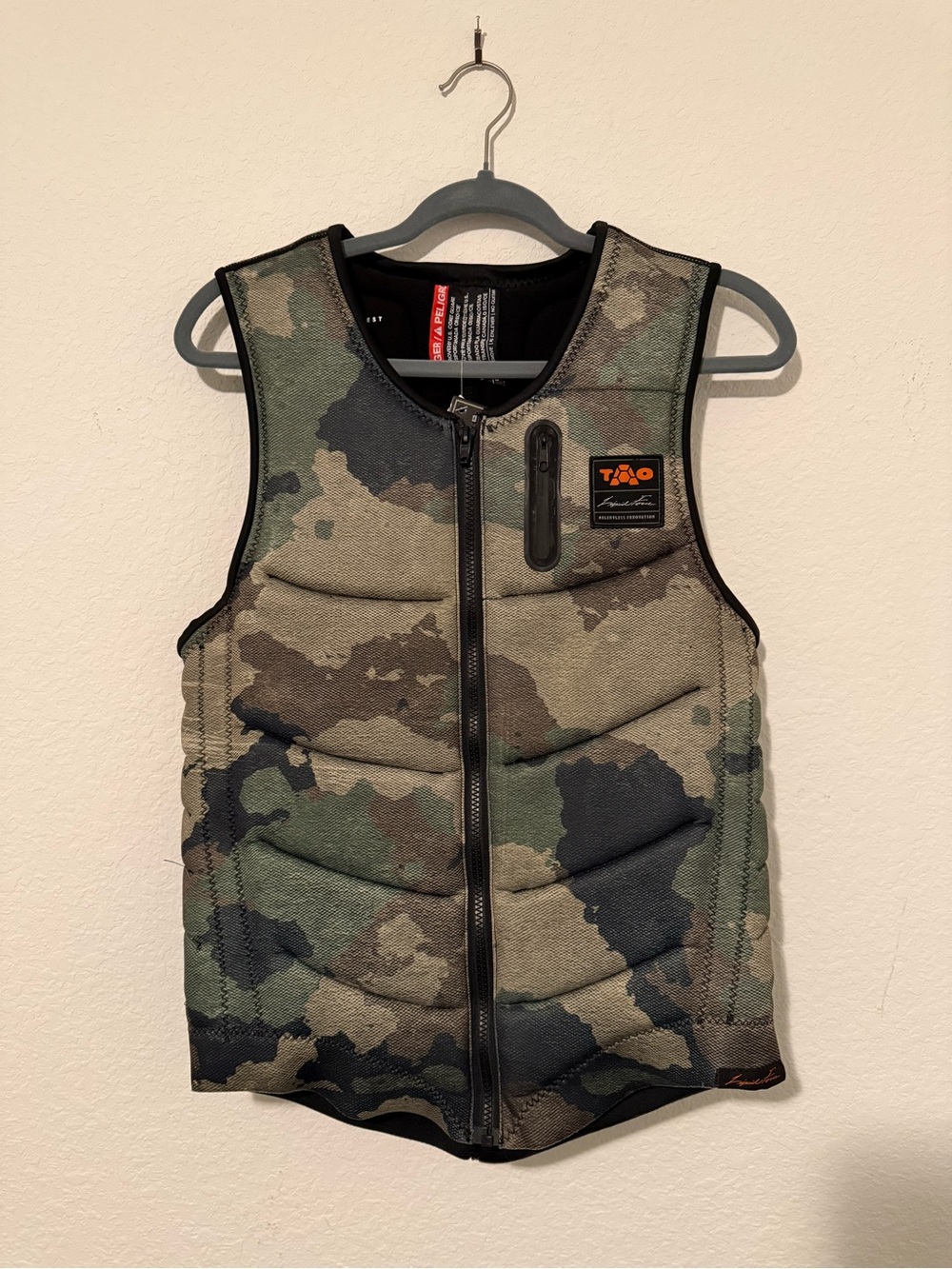 Liquid Force Squad Tao Comp Wakeboard Vest - Camo - Size Medium - Brand New